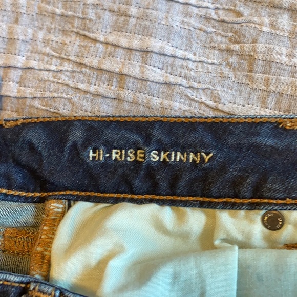American Eagle High Rise Skinny - Picture 3 of 4